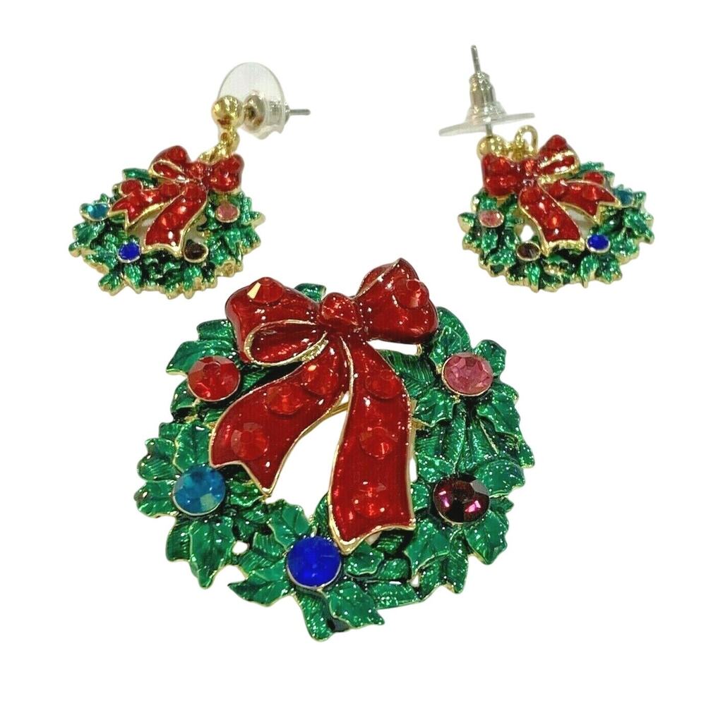 Christmas Jewelry Set Ornate Rhinestone Wreath Brooch Matching Pierced Earrings